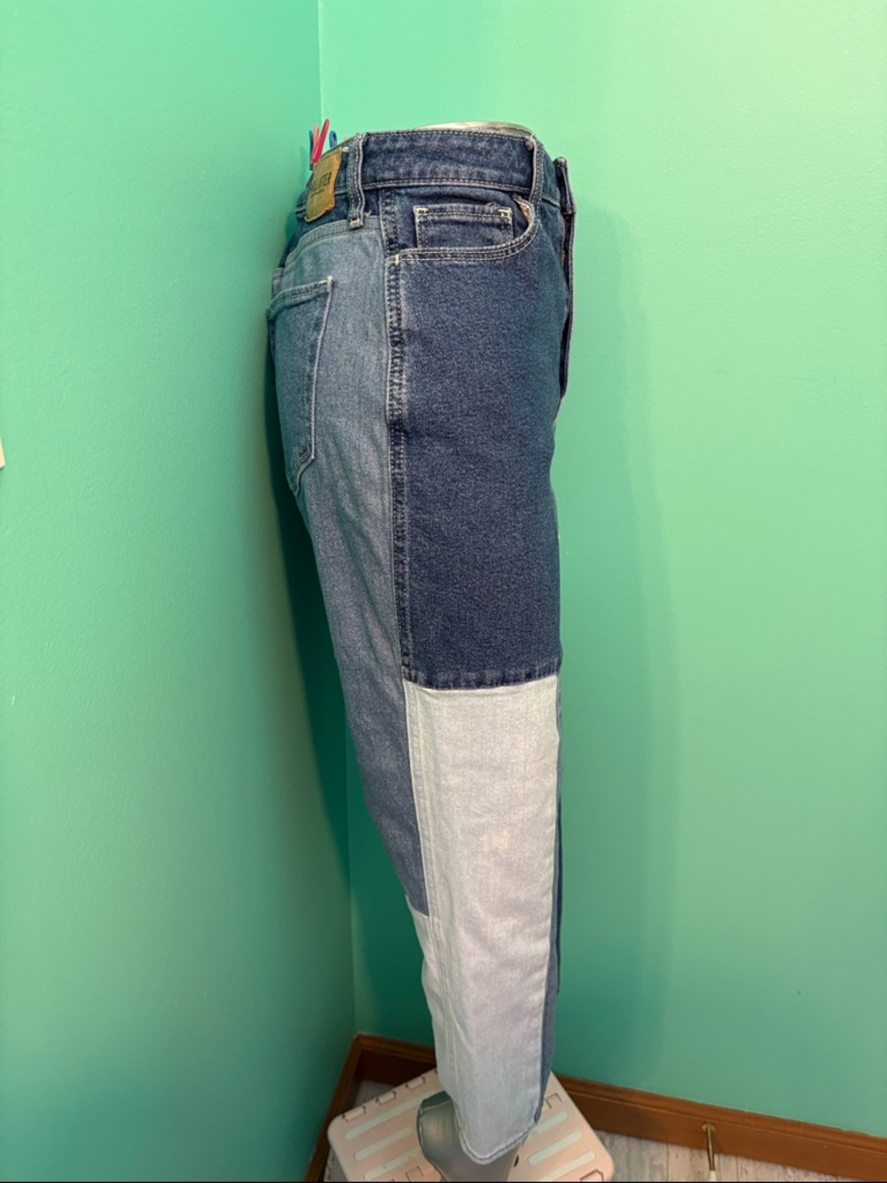 Hollister Ultra High Rise Mom Jean Patchwork Ankle Jeans - Picture 6 of 12